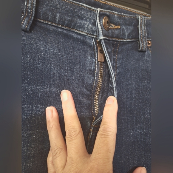 DULUTH Trading 12x31 Women's Daily Denim Slim Leg Jeans medium indigo wash - Picture 4 of 6